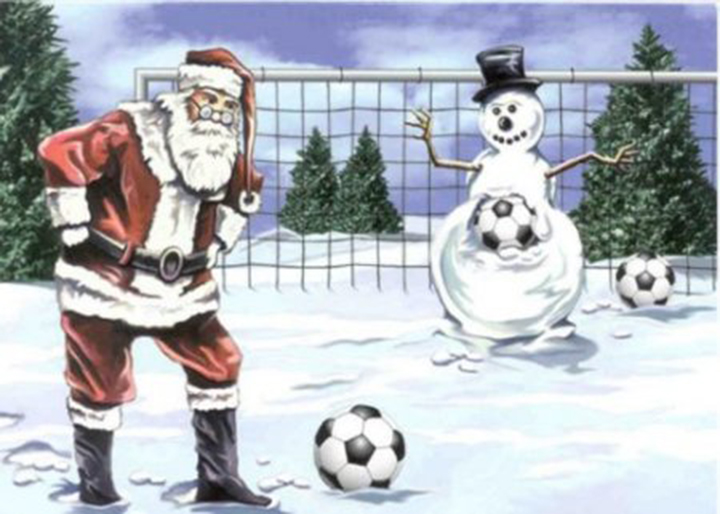 Babbo Natale che gioca a calcio